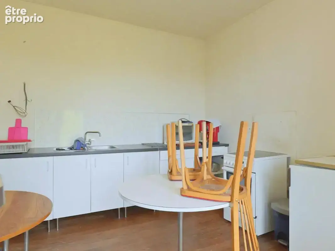 Maison de 4 pièces de 120 m² à Condé-en-Normandie - photo 4