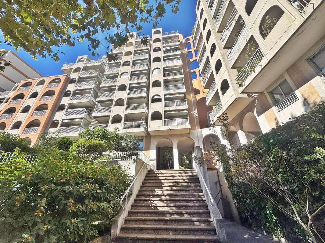   - Appartement à NICE