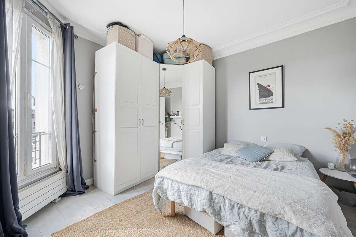 Appartement à PARIS-12E