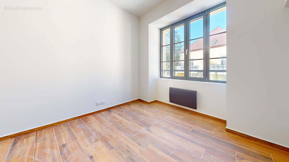 Appartement à BYANS-SUR-DOUBS