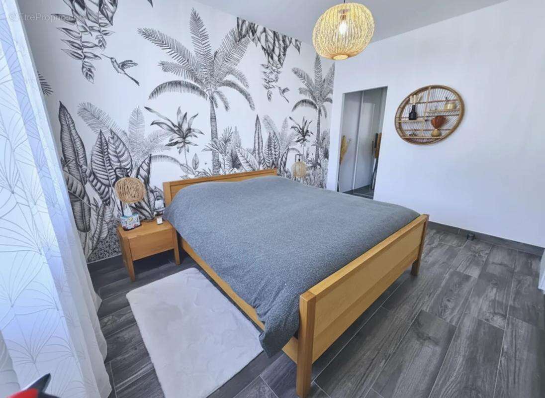 Maison à BLANQUEFORT