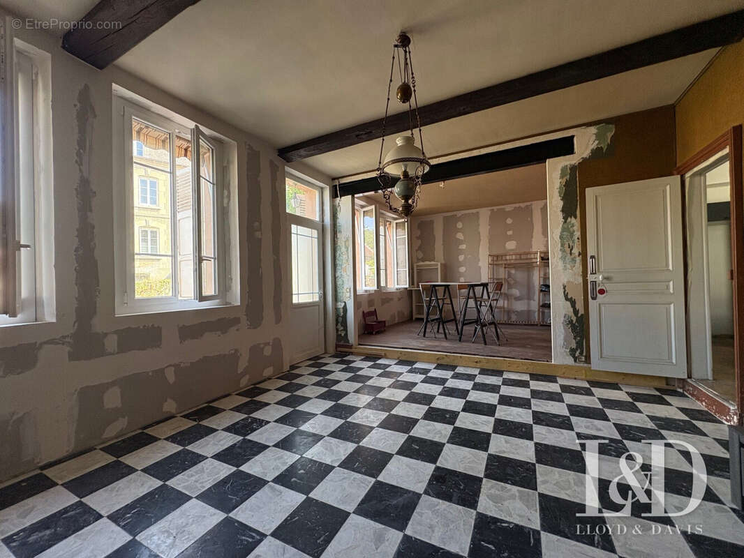 Maison à VILLERS-COTTERETS