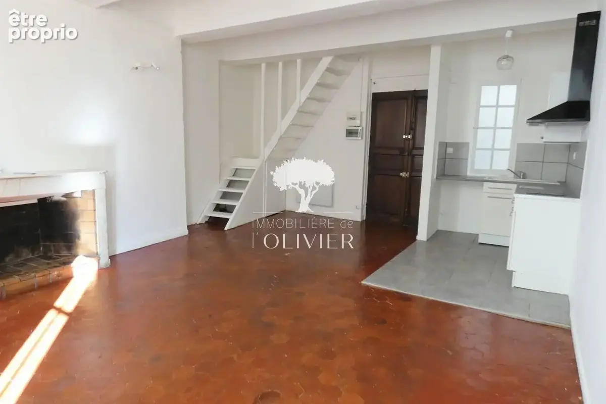 Appartement 7 pièces 302 m² à vendre à Apt (84400) - photo 3