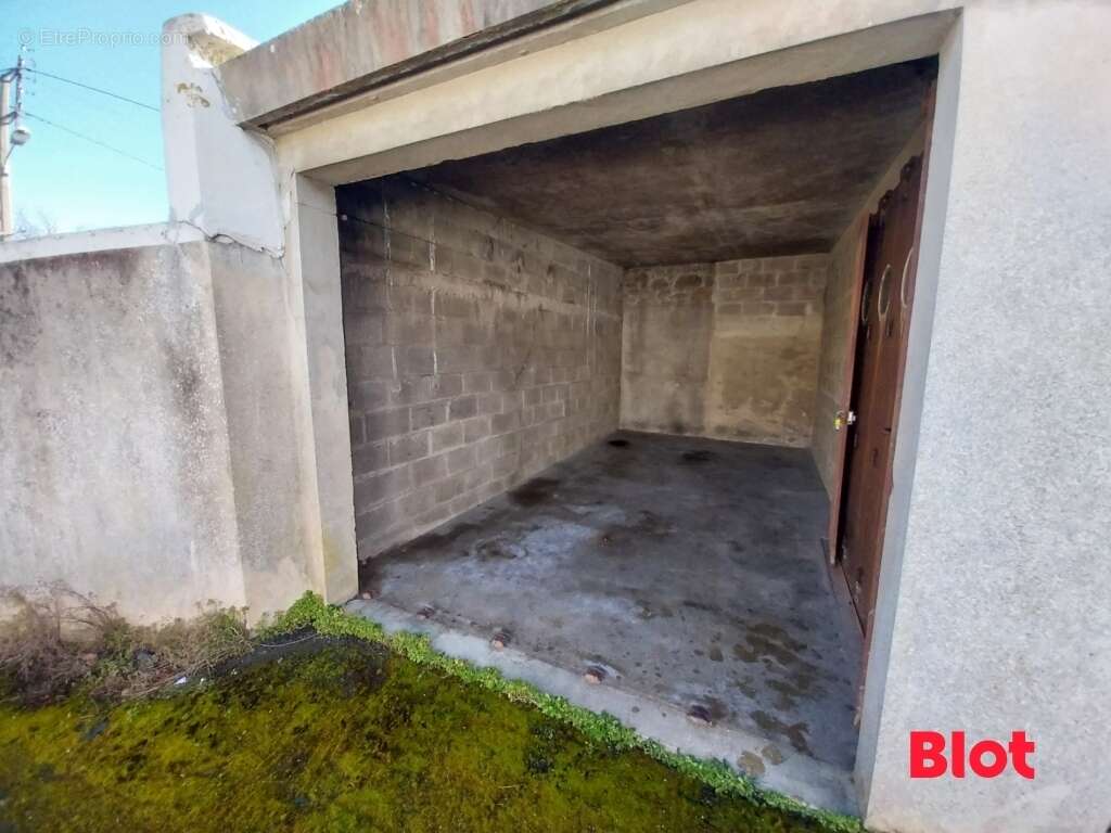 Parking à SAINT-MALO