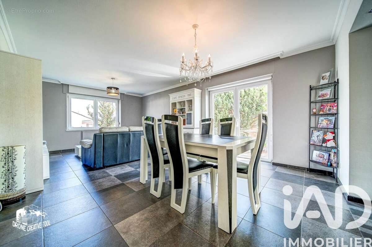 Maison 127 m² à Stuckange  - photo 2