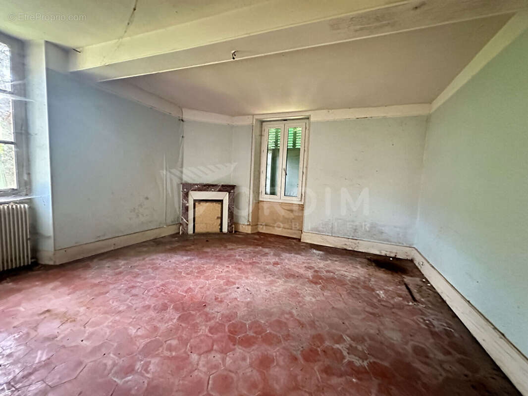 Maison à PAROY-EN-OTHE