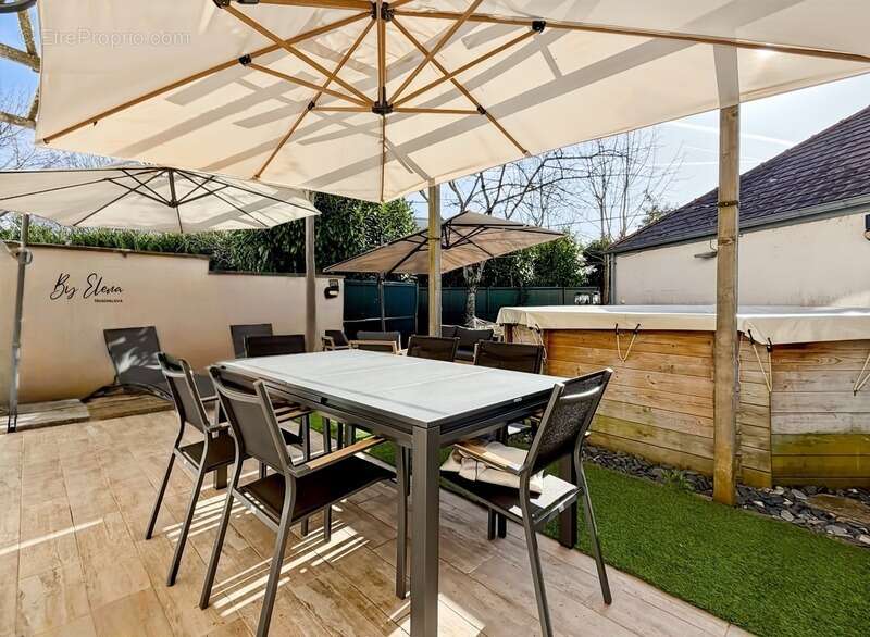 Maison à BUSSY-SAINT-GEORGES