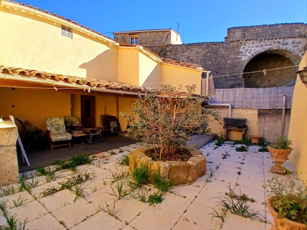 Maison à LA REDORTE