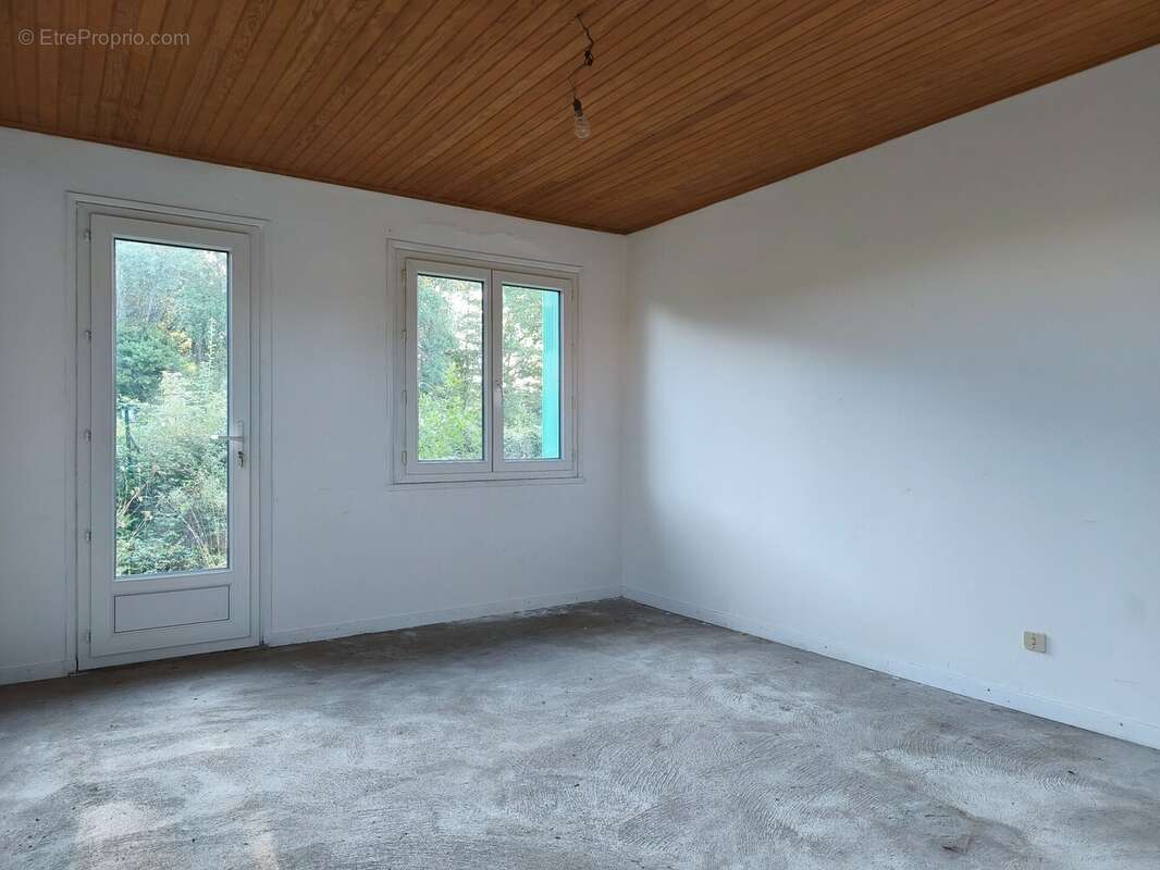 Maison à PONT-DE-VAUX