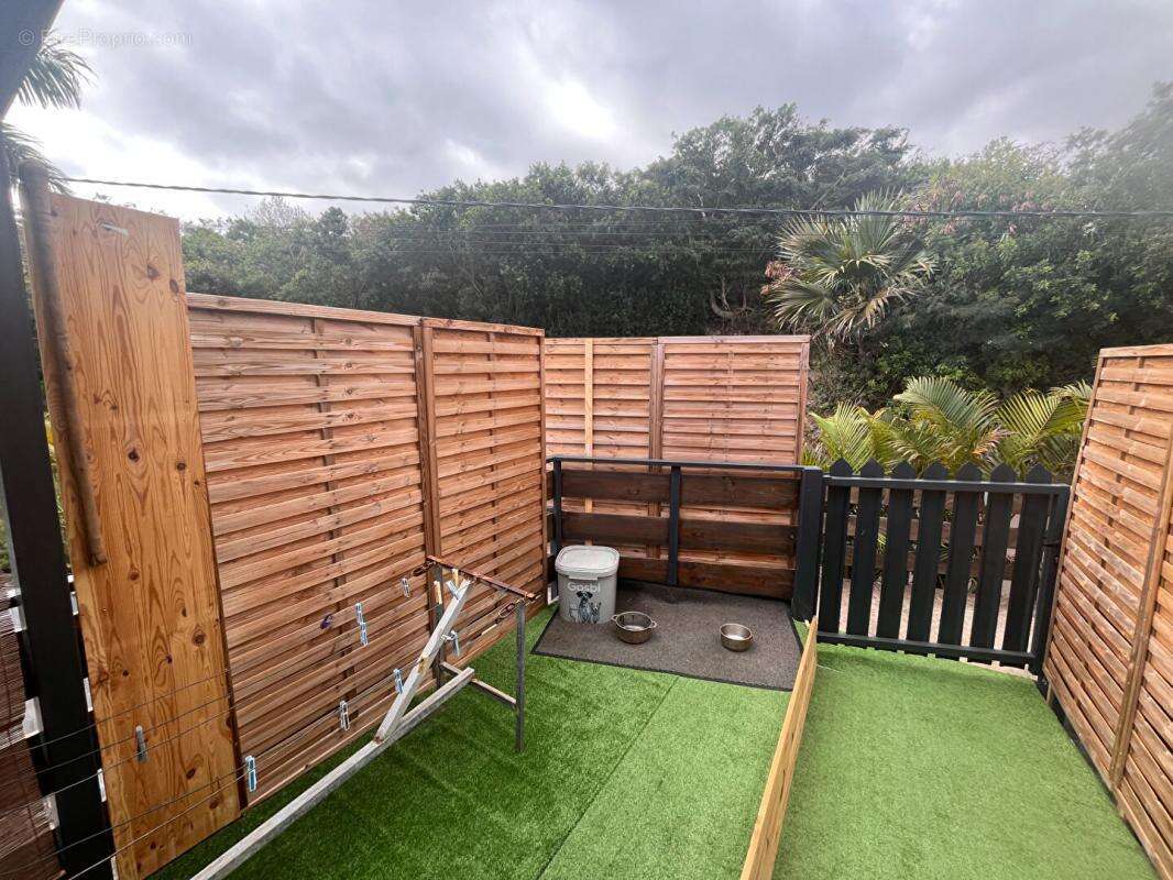 Appartement à LES AVIRONS