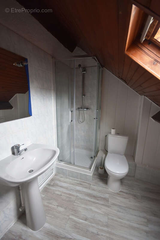 Appartement à VETHEUIL