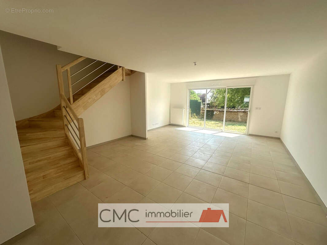 Maison de ville - LUISANT - photo 2