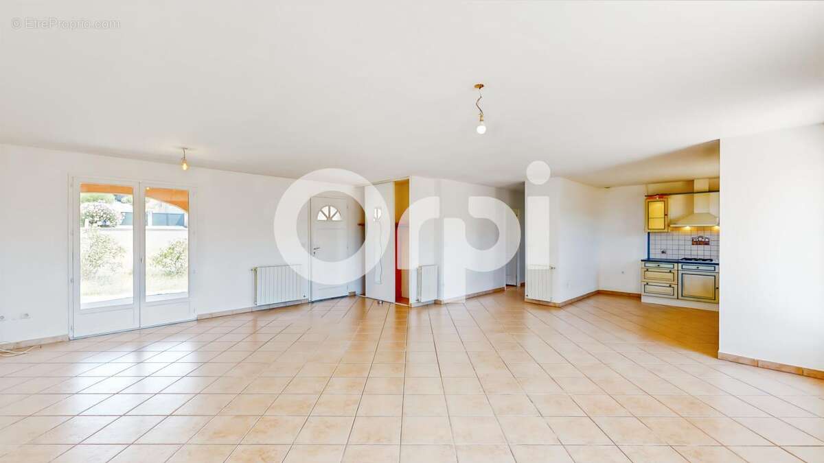 VENTE d'une maison F4 (101,2 m²) à RUOMS sur un terrain de 1125m² - photo 7