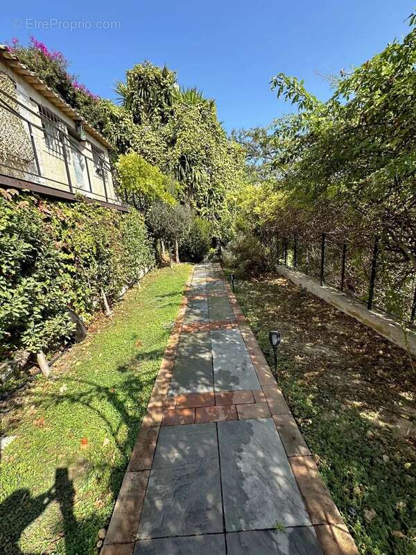 Maison à CAGNES-SUR-MER