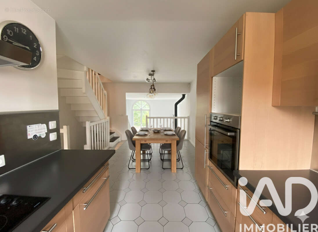 Photo 6 - Maison à LINAS