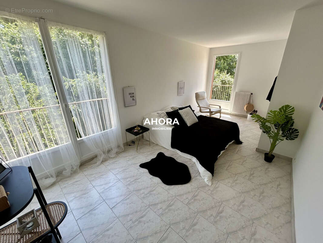 Appartement à MARSEILLE-9E