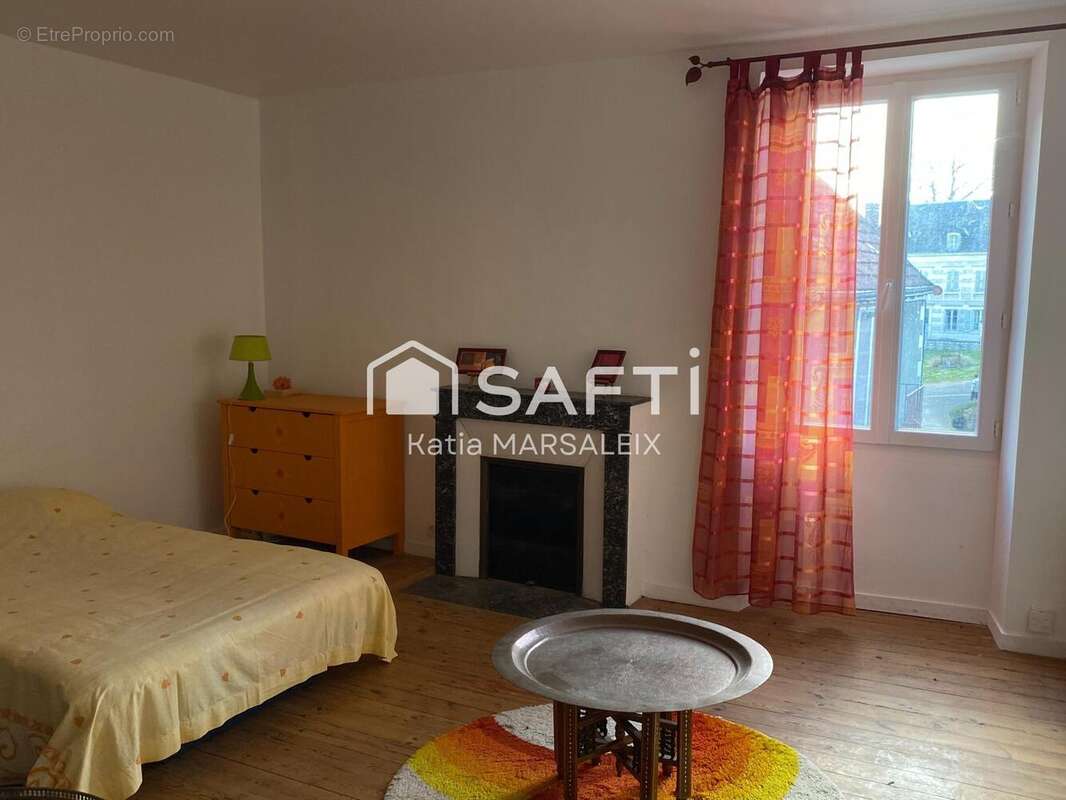 Photo 5 - Maison à THEVET-SAINT-JULIEN