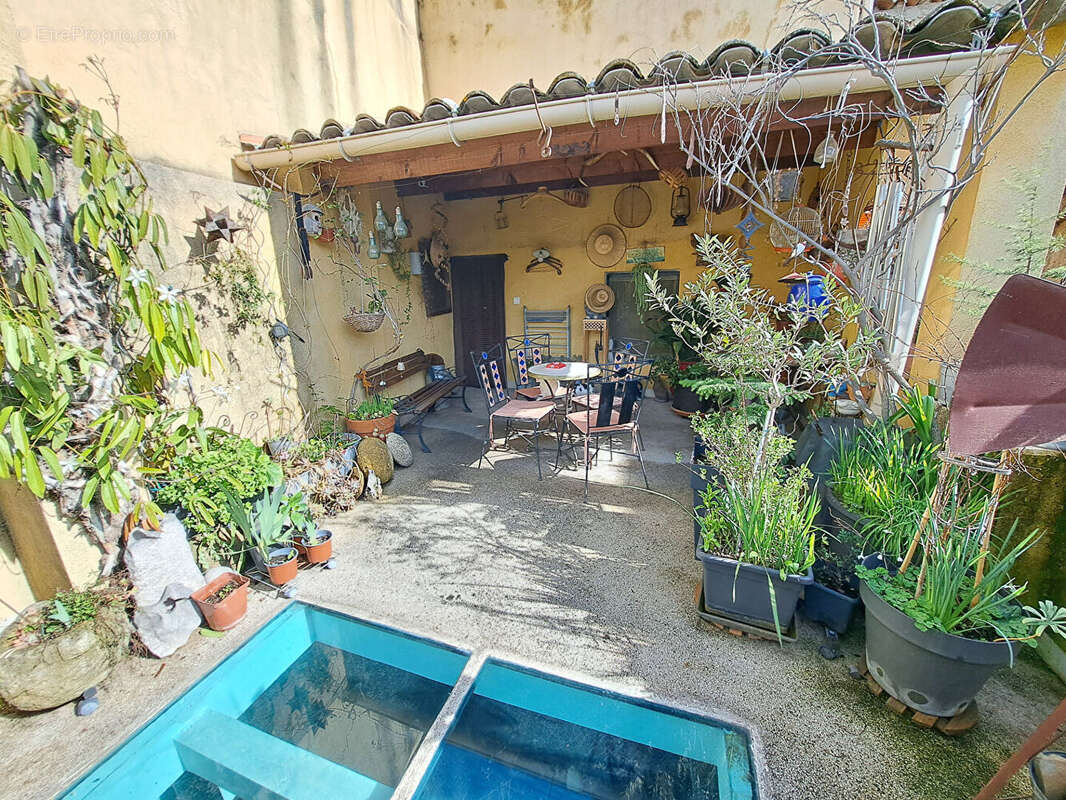 Maison à MALAUCENE