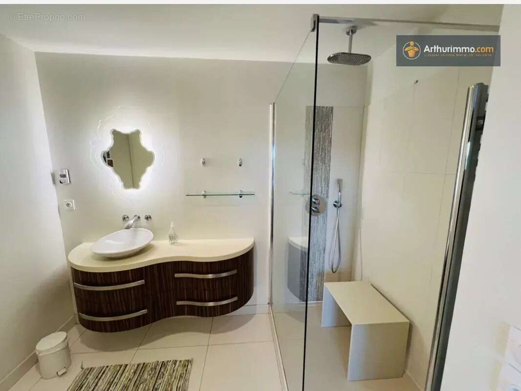 Appartement à MONS-EN-BAROEUL