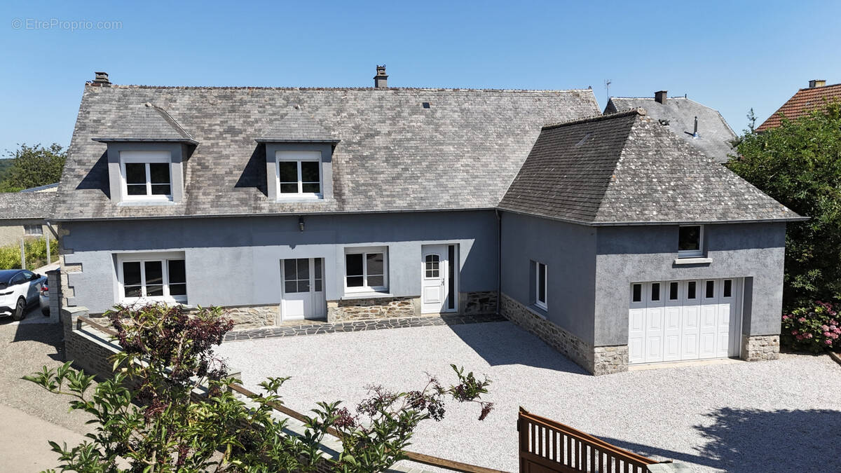 Maison à TEURTHEVILLE-BOCAGE