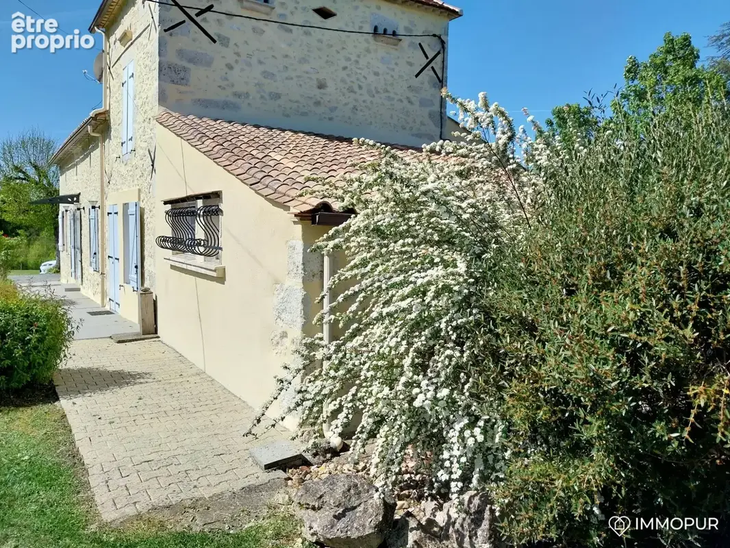 Maison 5 pièces 206 m² à vendre à Saint-Meard-De-Gurcon (24610) - photo 8