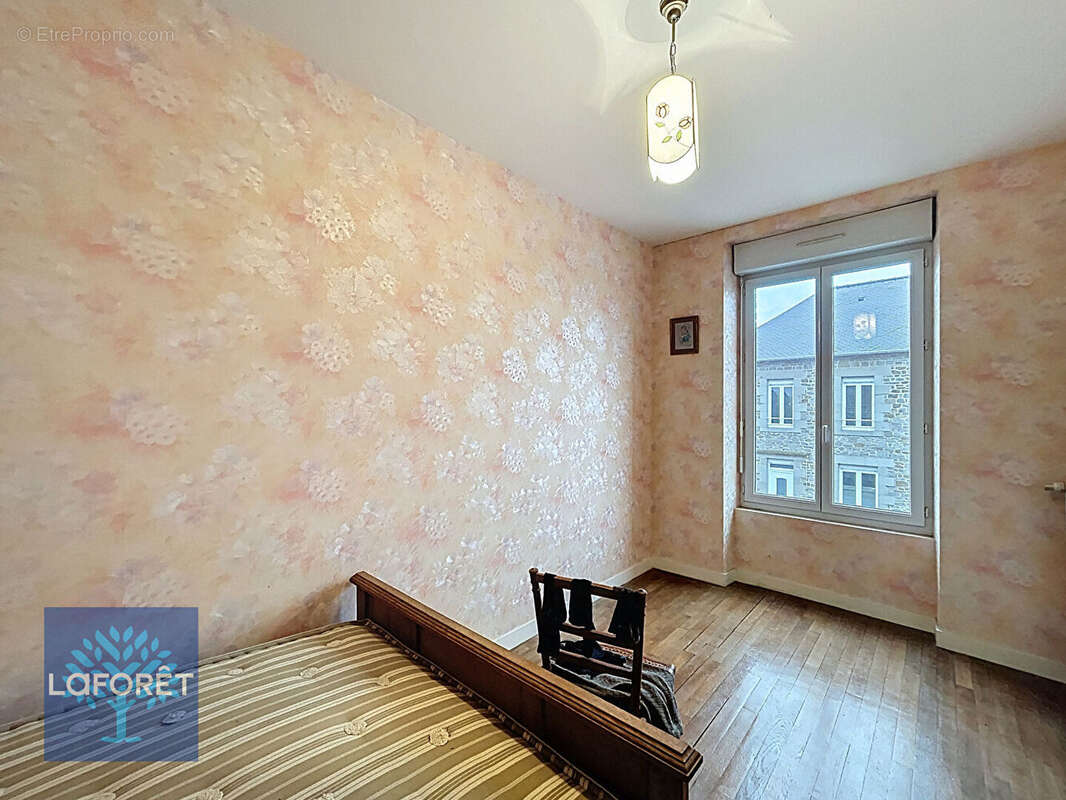 Maison à SAINT-BRICE-EN-COGLES