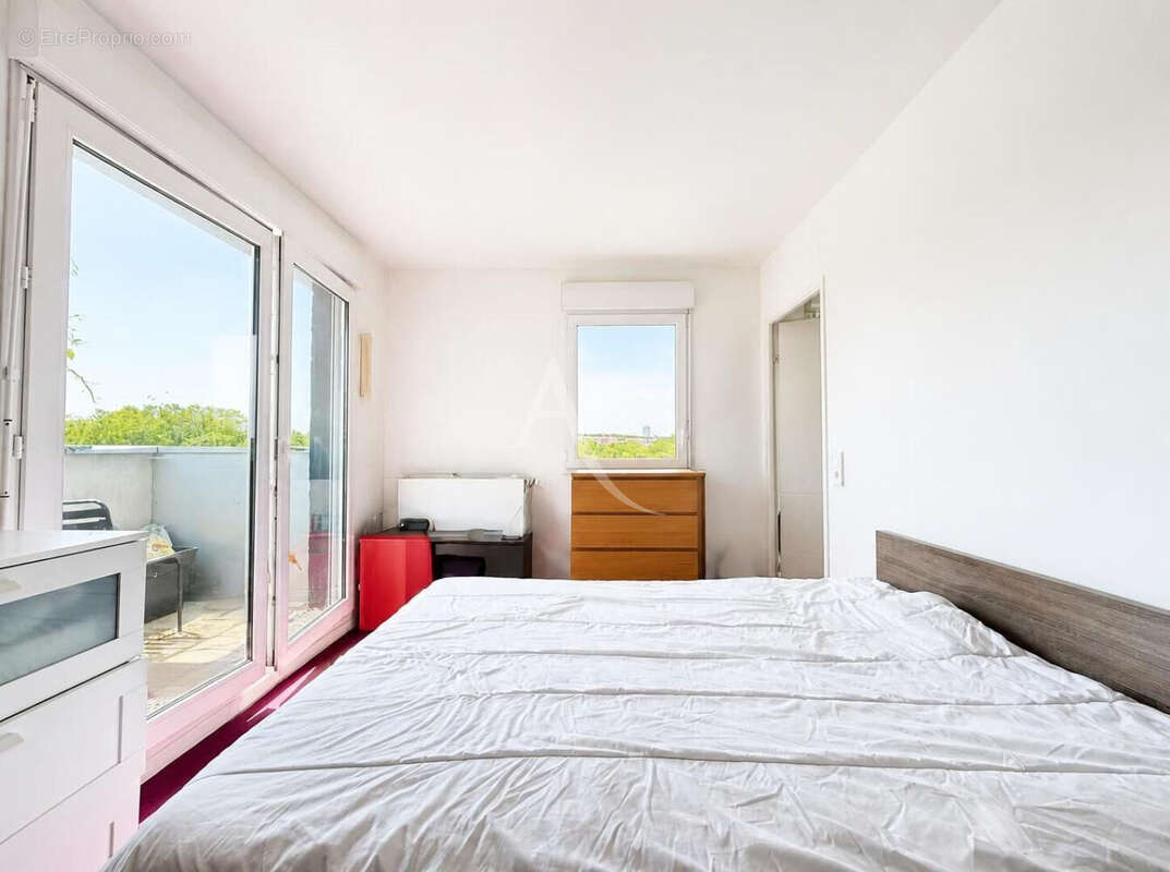 Appartement 2 pièces lumineux avec balcon - Petit Ivry - photo 4