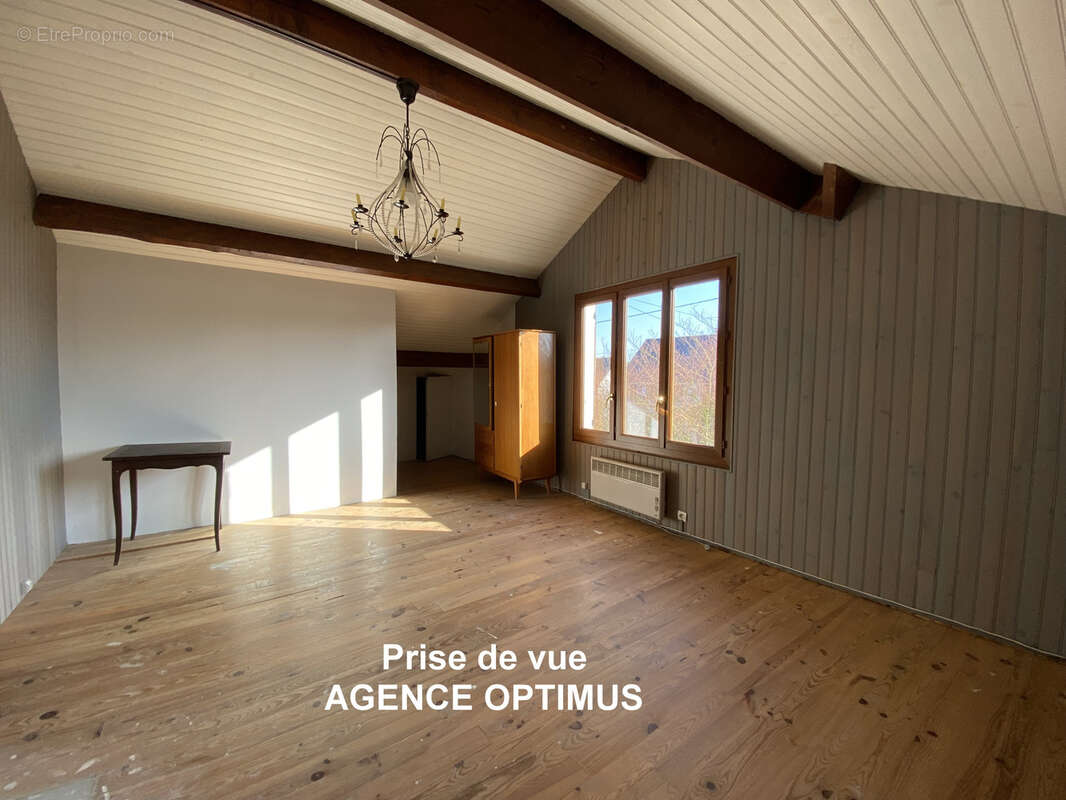 MAISON AVENDRE 4 CHAMBRES, 125m2 habitable, terrain clos 1255m2, 3 km gare - photo 10