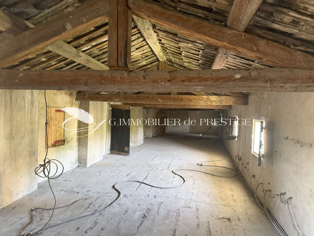 Maison à MALAUCENE