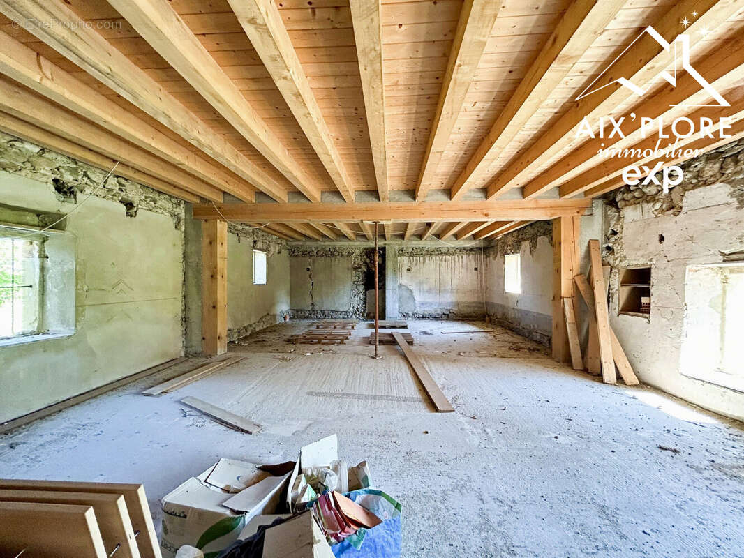 Appartement à MARCIEUX