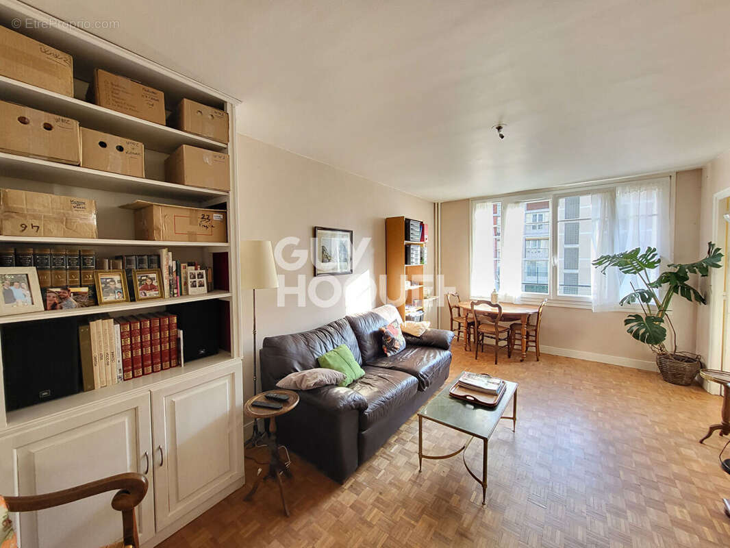 Appartement à BOUGIVAL