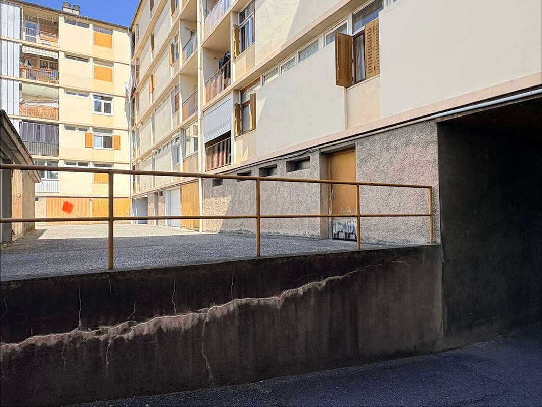 Parking à ALBERTVILLE