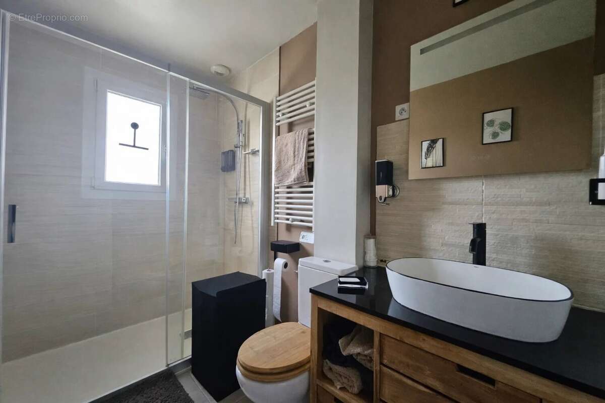 Maison à VAL-DE-REUIL