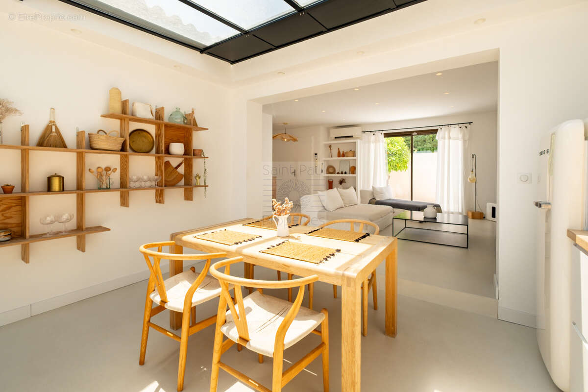 Petite maison chic et intemporelle aux Hauts de Vaugrenier - photo 11