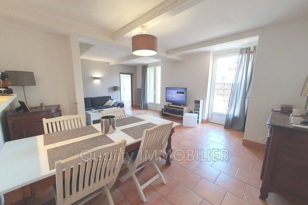 Appartement 79 m² à Le Cannet  - photo 3