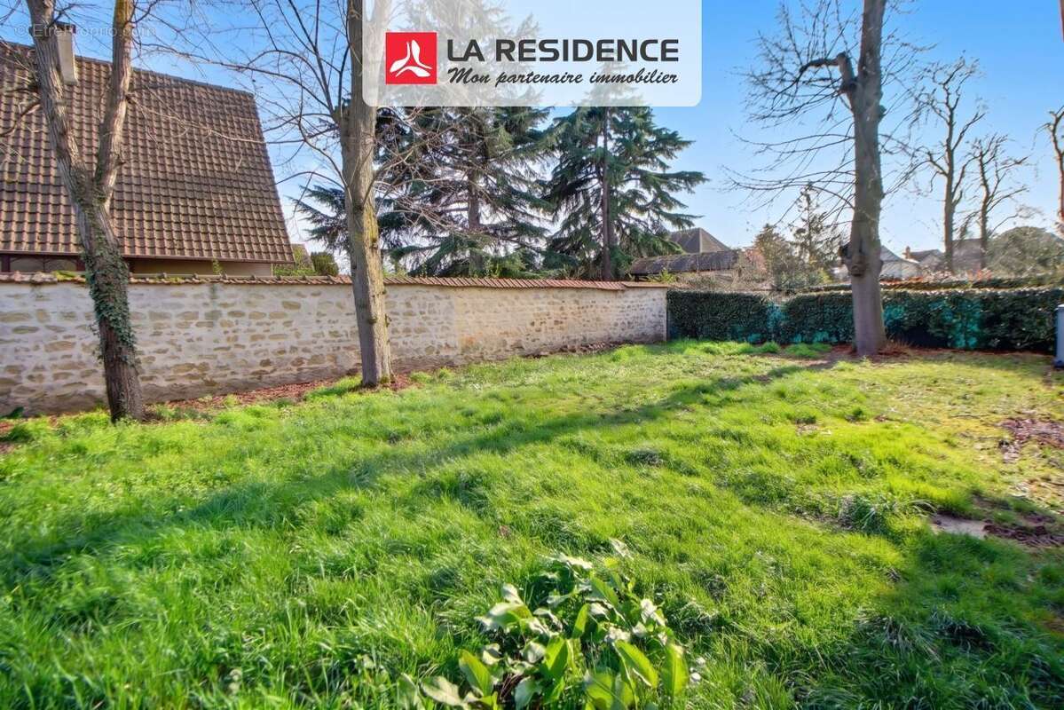 Appartement à VERNEUIL-SUR-SEINE
