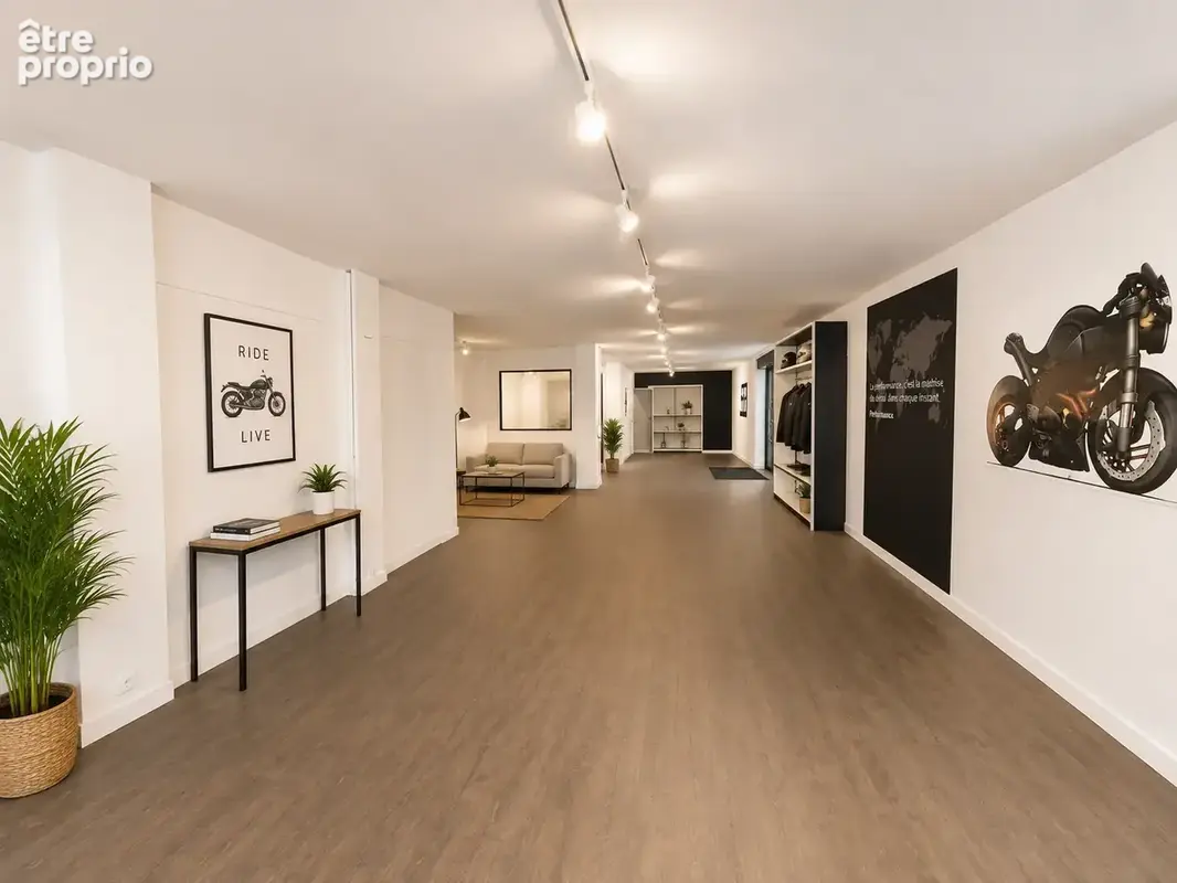 Local commercial 105 cours napoléon - photo 5