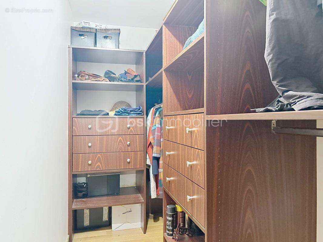 Appartement à CORBEIL-ESSONNES