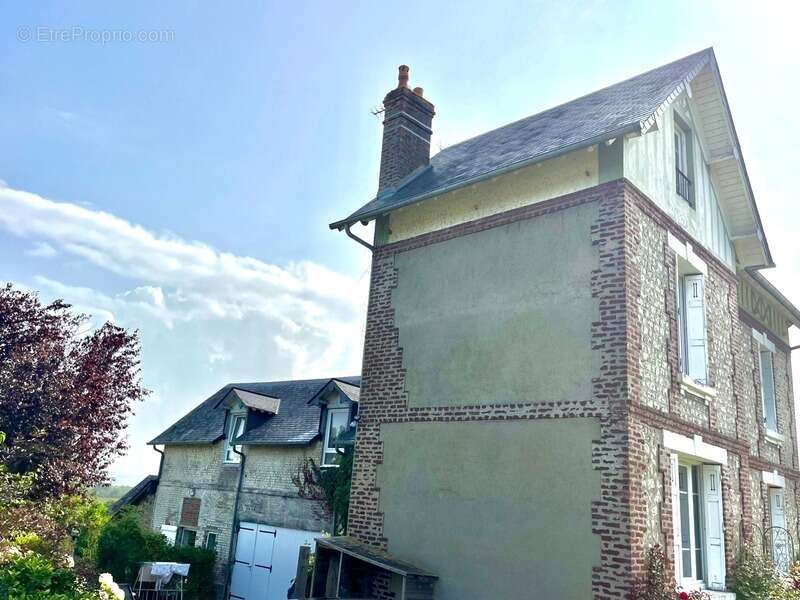 Maison à CRICQUEBOEUF