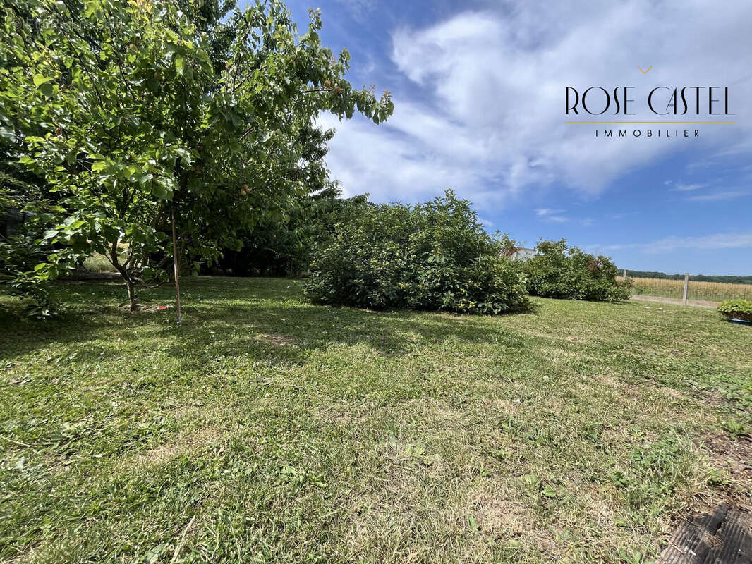 Maison à MAINVILLIERS