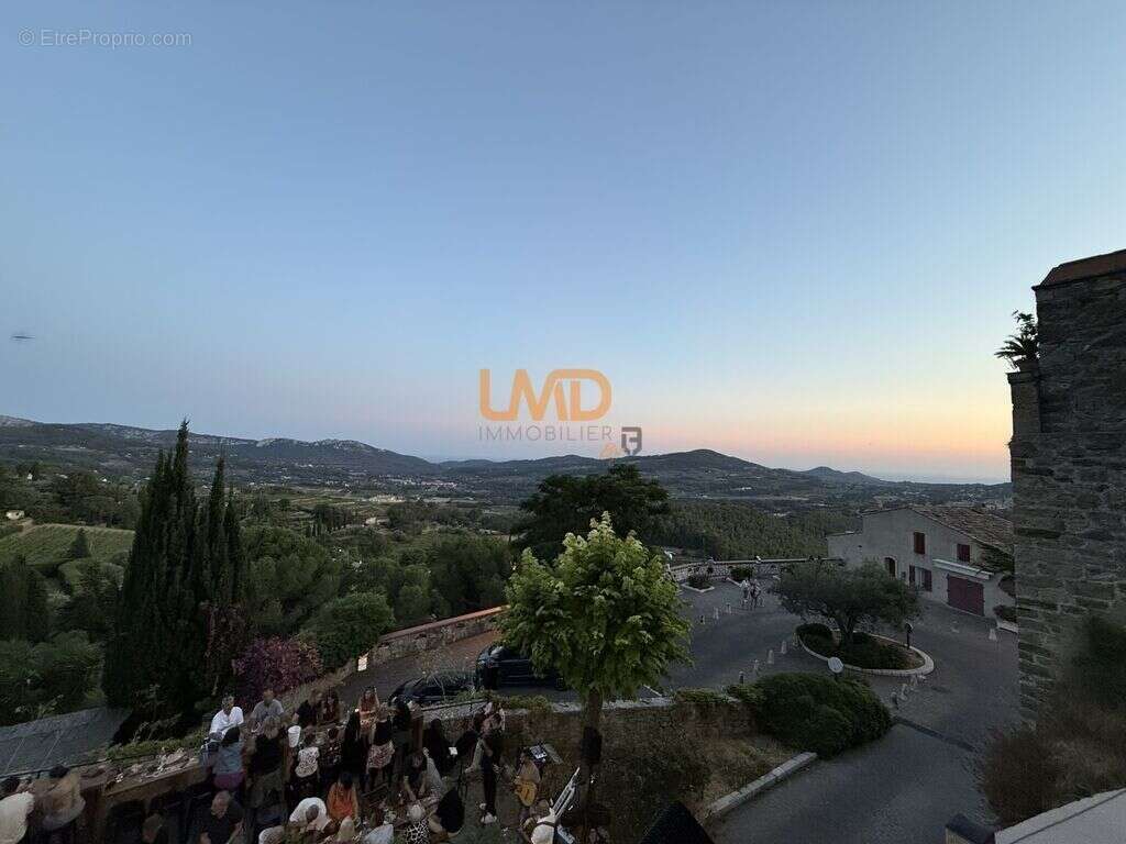 Commerce à LE CASTELLET