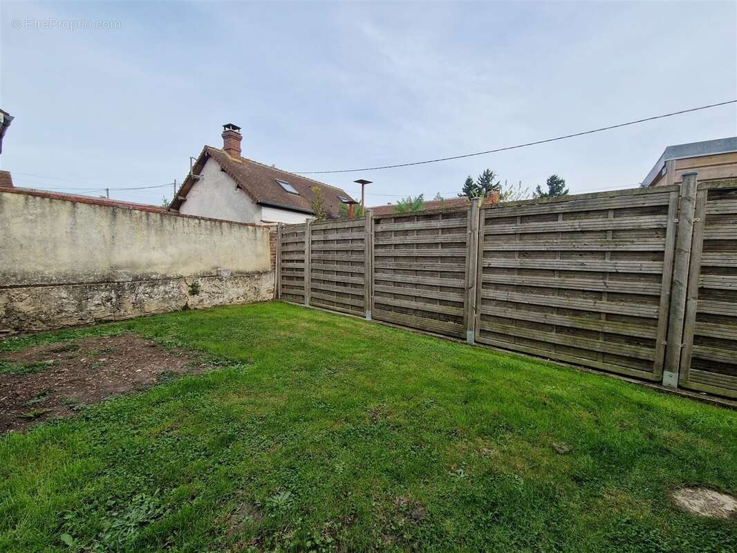 Maison à LA MADELEINE-DE-NONANCOURT