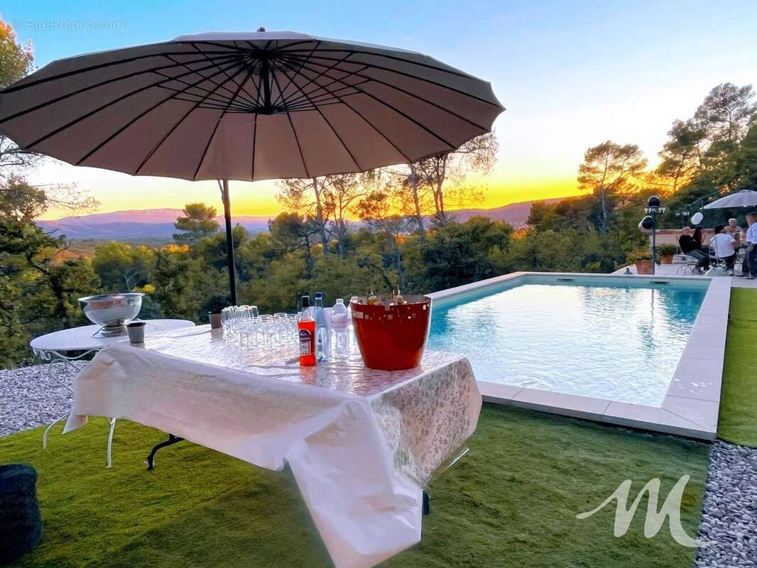 Maison à SAINT-MAXIMIN-LA-SAINTE-BAUME