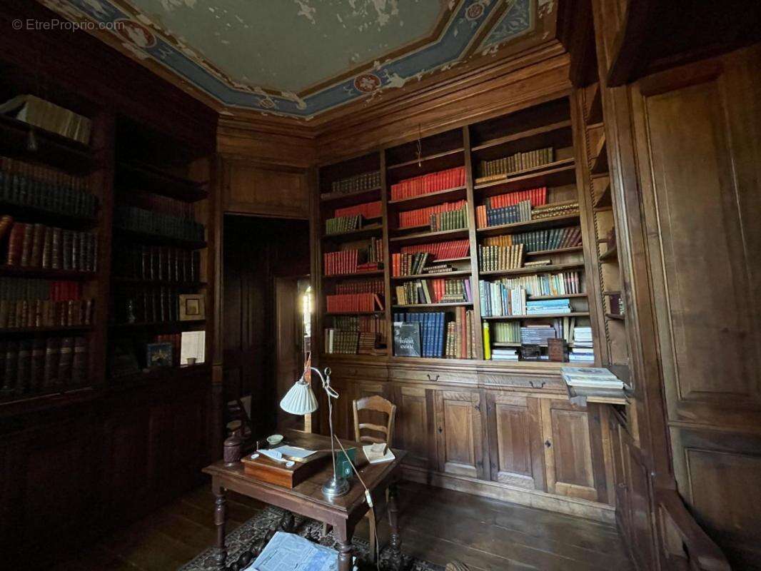 Maison à CHAMPAGNAC-DE-BELAIR