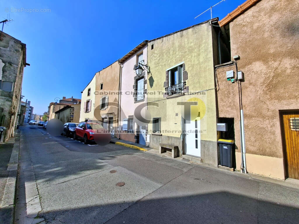 Maison à CLERMONT-FERRAND