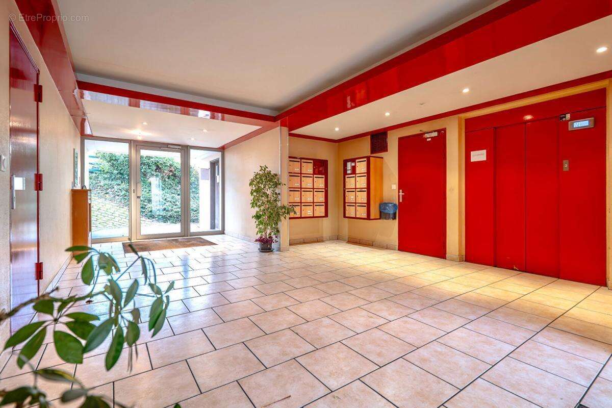 Appartement à MAISONS-ALFORT