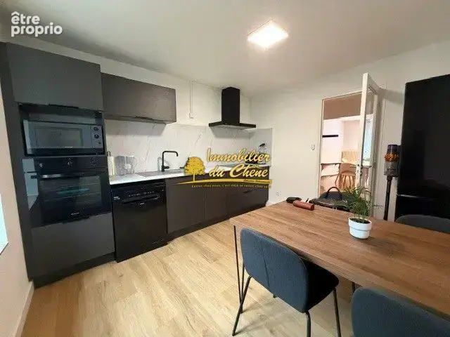 Appartement 4 pièces 95 m² à vendre à Luxeuil-Les-Bains (70300) - photo 3