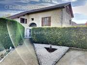 Appartement à VARCES-ALLIERES-ET-RISSET