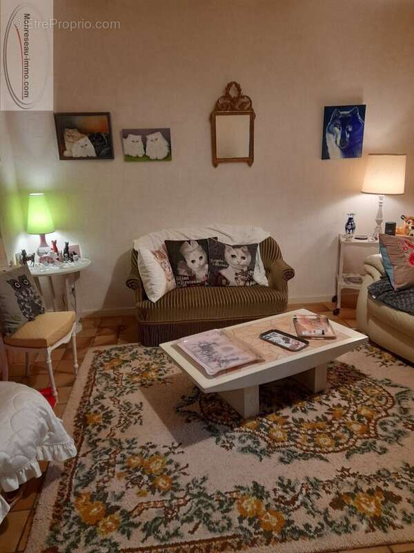 Maison à LA ROCHE-VINEUSE