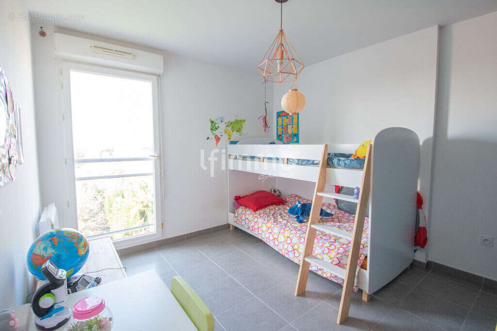 Bois Luzy – 75 m², T3 – La terrasse qui fait tout le reste - photo 3